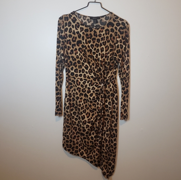 Forever 21 Dresses & Skirts - Forever 21 1X Longsleeve Asymmetrical Leopard Print Dress Side twist Detail